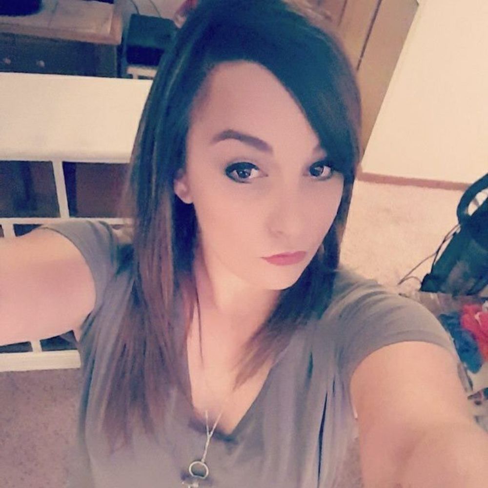 Meet your Posher, Cassie